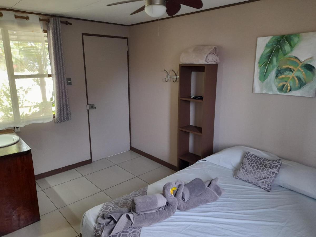Hotel El Colibri Rojo - Cabinas - Le Colibri Rouge カウイータ エクステリア 写真