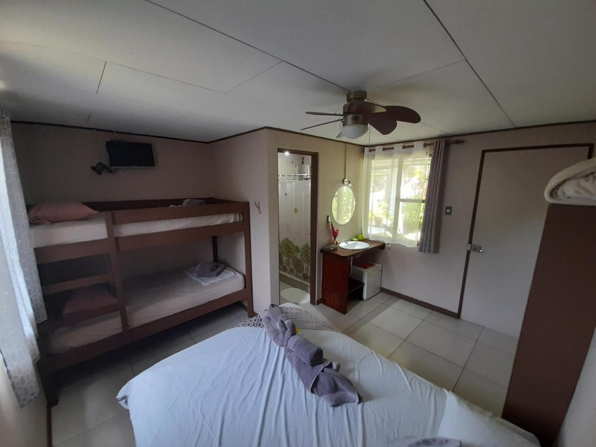 Hotel El Colibri Rojo - Cabinas - Le Colibri Rouge カウイータ エクステリア 写真